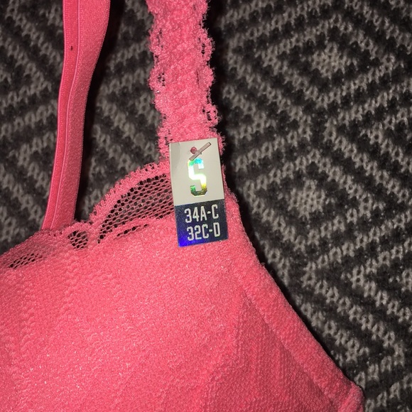 Victoria’s Secret Padded bra - Picture 2 of 4